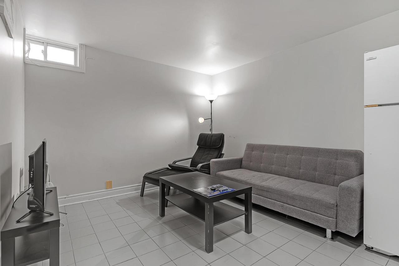 Very Cozy & Comfortable In Downtown Toronto Great Value! Appartamento Esterno foto
